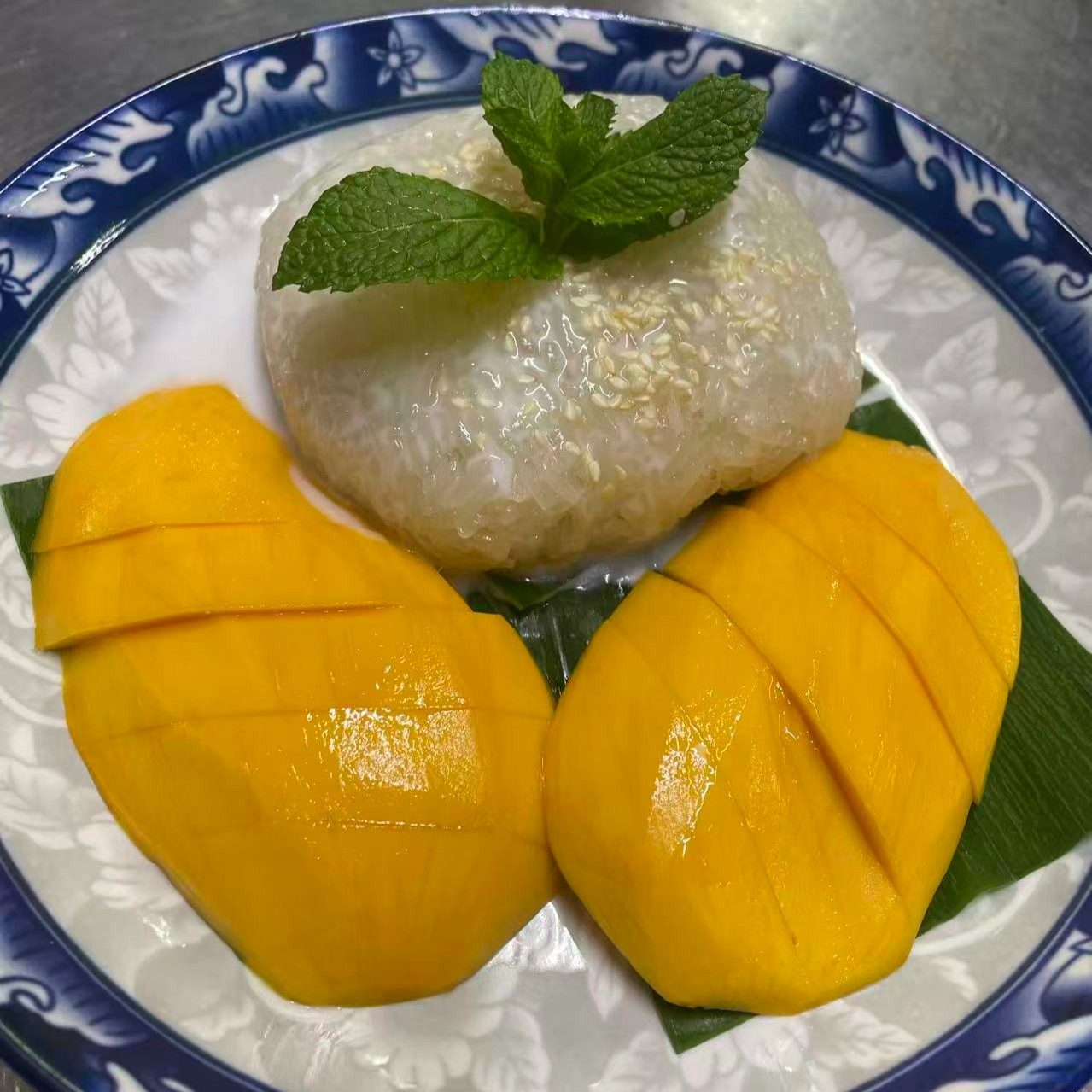 CAT Mango Sticky Rice (8-10 People).