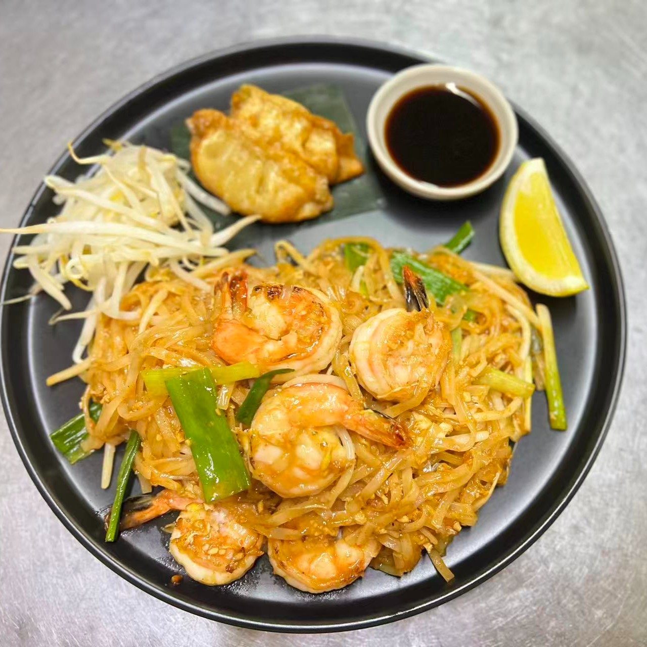 L Pad Thai.